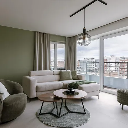 Huswell - Experience Coastal Luxury At Apartment *